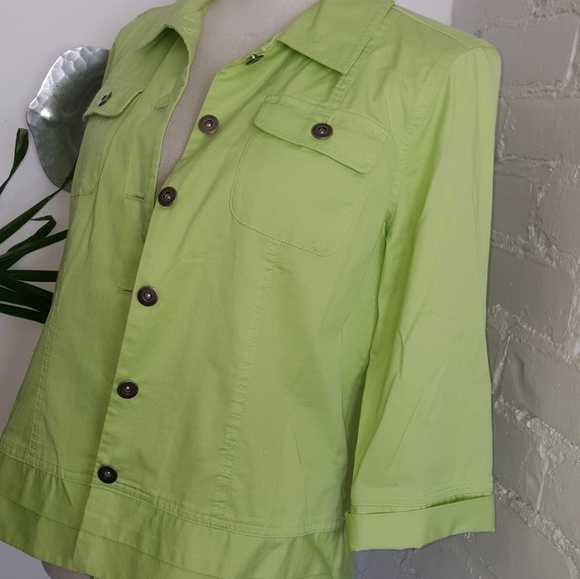 Spring lime jacket sz S  layered bottom detail - Picture 2 of 5